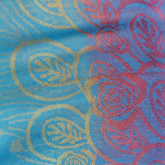 Pasnmina Wrap/Scarf - Picture 9 of 11